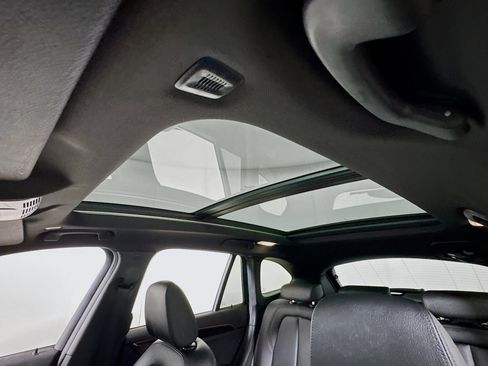 Used 2019 BMW X1 xDrive28i w/ Convenience Package image 5