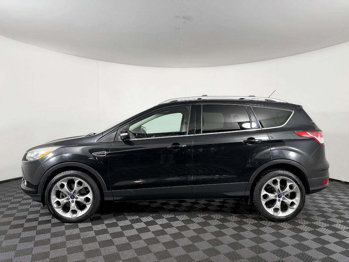 Used 2014 Ford Escape Titanium w/ Equipment Group 401A AWD/4WD image 18