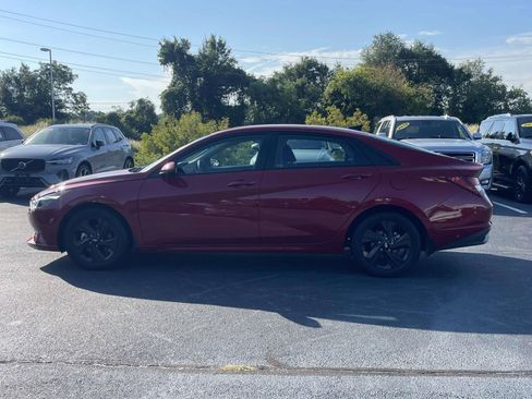 Used 2022 Hyundai Elantra SEL FWD image 4