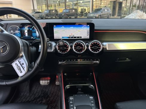 Used 2022 Mercedes-Benz GLB 250 4MATIC image 31