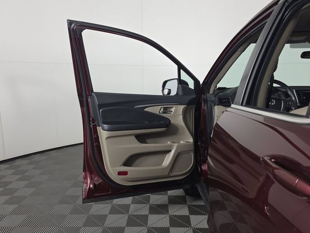 Used 2019 Honda Ridgeline RTL image 23