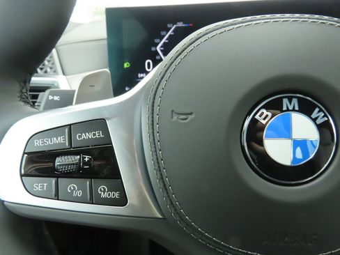 New 2026 BMW X5 sDrive40i w/ M Sport Package image 11