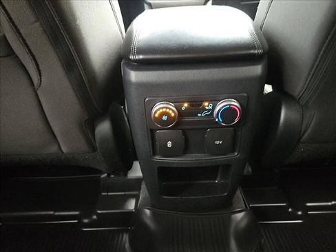 Used 2021 Ford Explorer XLT RWD image 17
