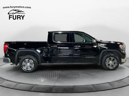 Used 2026 GMC Sierra 1500 SLT AWD/4WD image 3