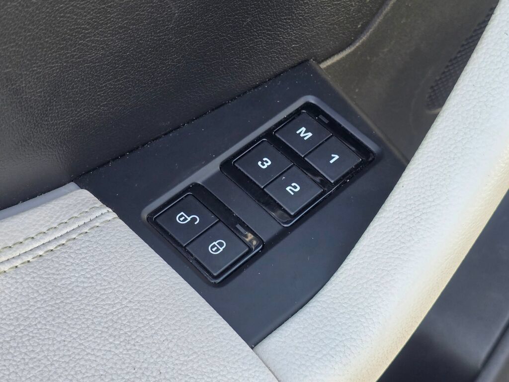 Used 2018 Jaguar F-PACE Prestige AWD/4WD image 21