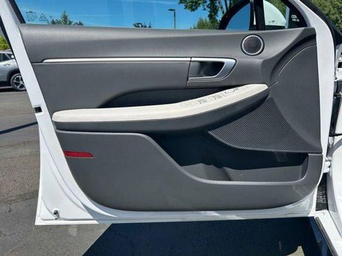 New 2025 Hyundai Sonata SEL FWD image 60