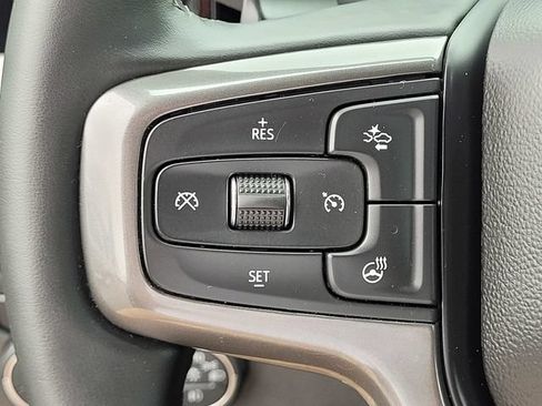 Used 2025 Chevrolet Silverado 1500 ZR2 w/ Technology Package AWD/4WD image 29
