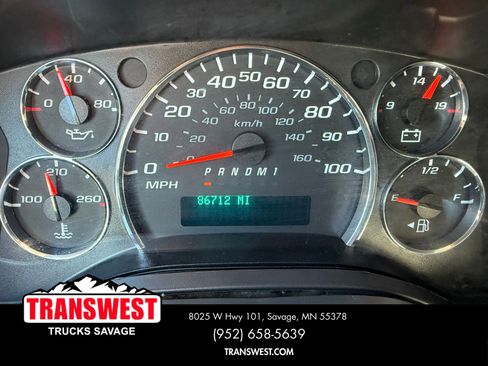 Used 2017 Chevrolet Express 3500 RWD image 20