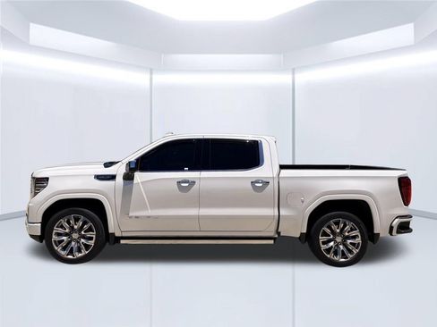 Used 2024 GMC Sierra 1500 Denali w/ Denali Reserve Package AWD/4WD image 8