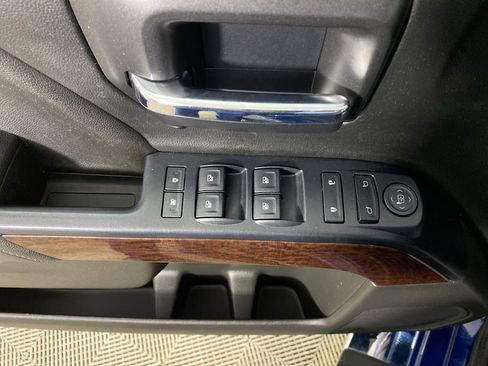 Used 2017 GMC Sierra 1500 SLE w/ SLE Value Package image 13