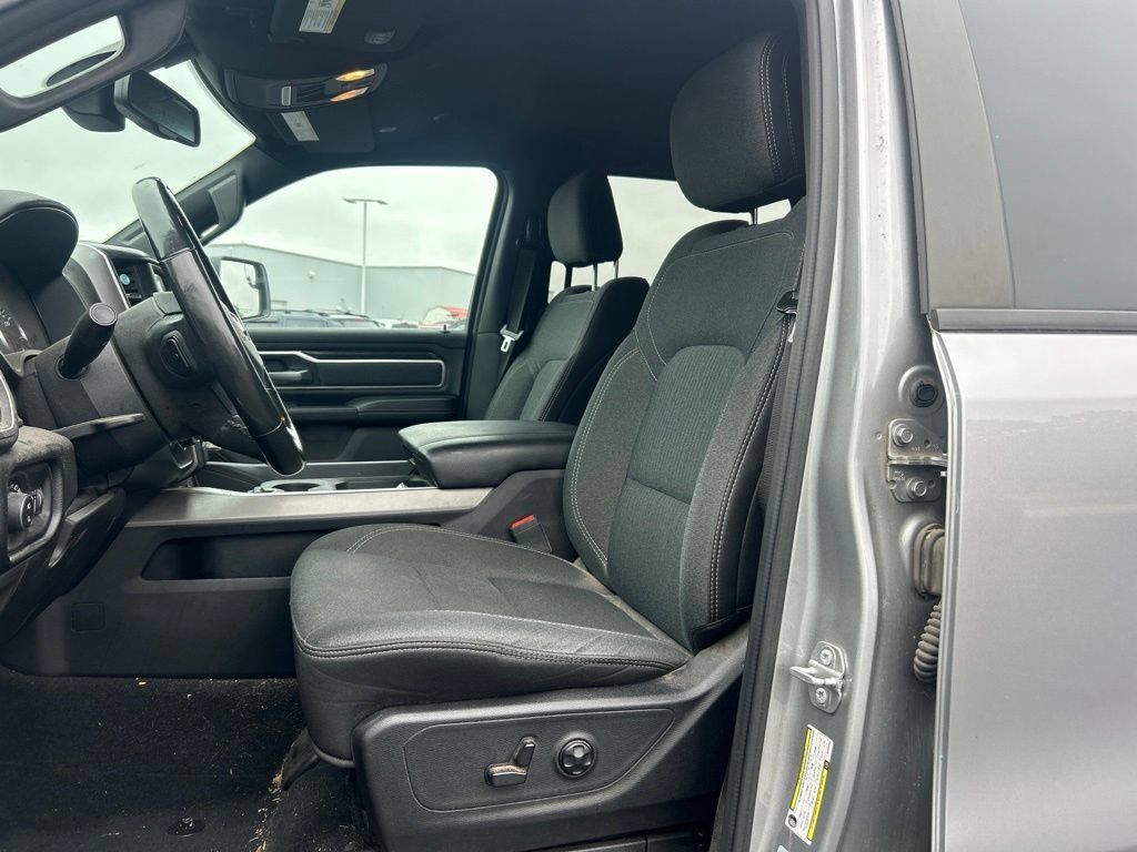 Used 2019 RAM 1500 Big Horn AWD/4WD image 6