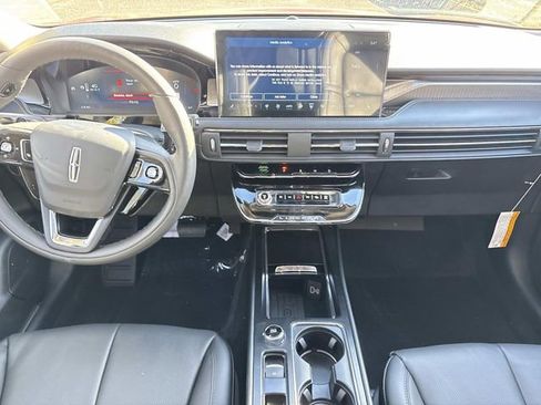 New 2026 Lincoln Corsair Reserve image 16