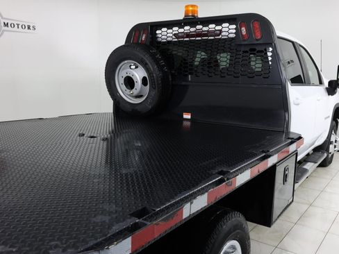 Used 2024 Chevrolet Silverado 3500 LT w/ Convenience Package image 41