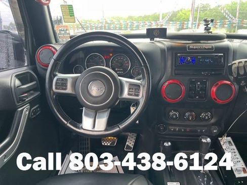 Used 2016 Jeep Wrangler Unlimited Rubicon AWD/4WD image 16