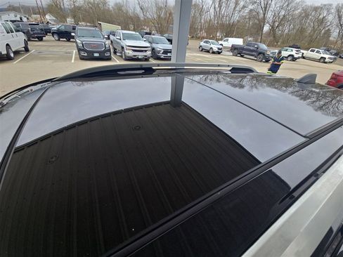 Used 2020 Chevrolet Equinox LT image 19