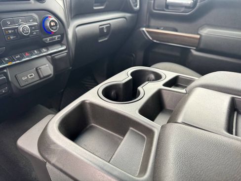 Used 2019 Chevrolet Silverado 1500 RST image 25