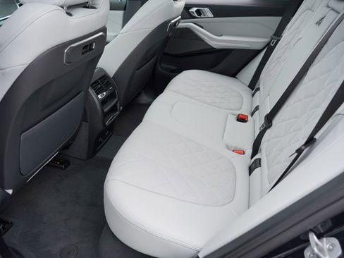 Used 2026 BMW X5 xDrive40i w/ M Sport Package image 19