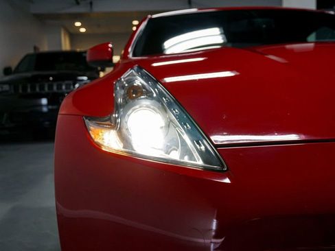 Used 2010 Nissan 370Z Touring image 63