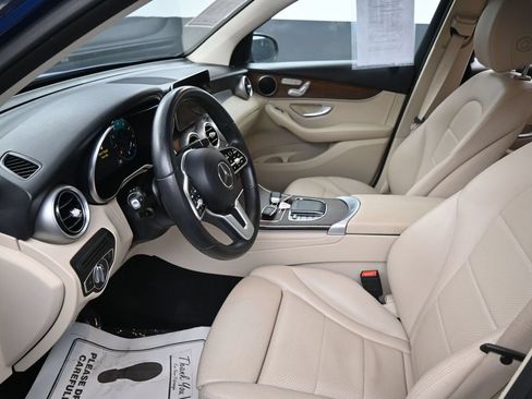 Used 2022 Mercedes-Benz GLC 300 w/ Premium Package Lite image 23
