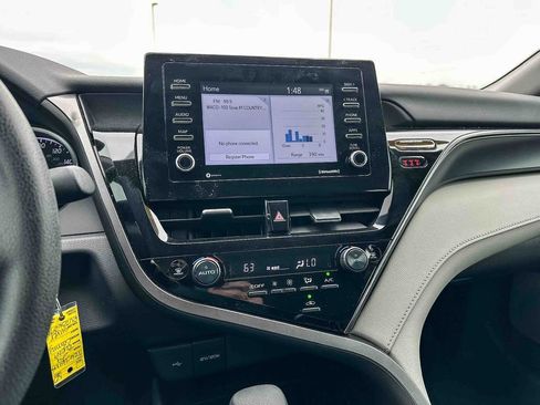 Used 2024 Toyota Camry LE image 29