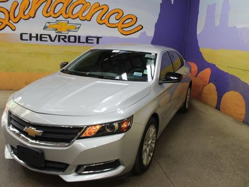 Used 2017 Chevrolet Impala LS FWD image 4