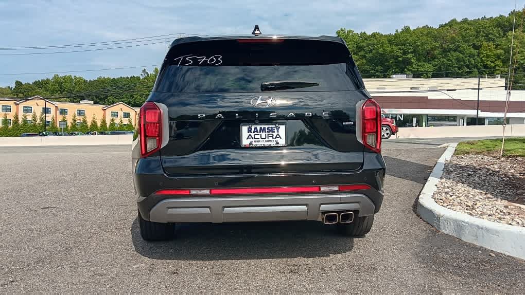Used 2023 Hyundai Palisade SEL AWD/4WD image 4