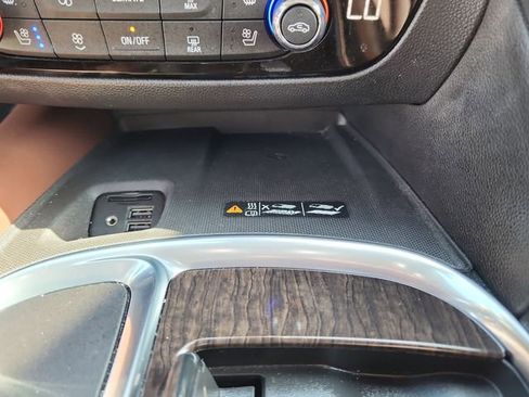 Certified 2021 Buick Enclave Avenir w/ Avenir Technology Package FWD image 33