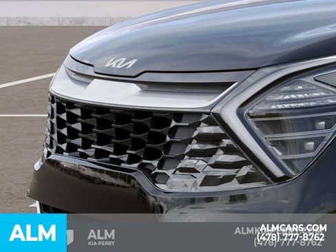 Used 2025 Kia Sportage EX FWD image 14