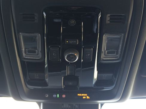 New 2026 Chevrolet Suburban Premier w/ Sun And Tow Package image 29