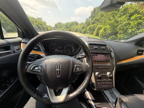 Used 2019 Lincoln MKC Reserve w/ MKC Climate Package FWD image 13