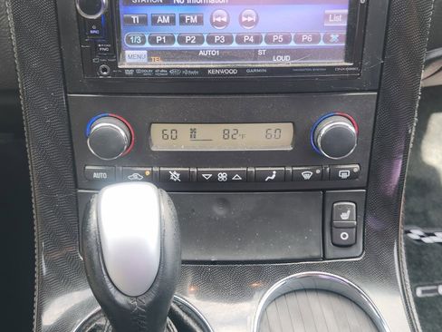 Used 2010 Chevrolet Corvette Coupe w/ Preferred Equipment Group image 18