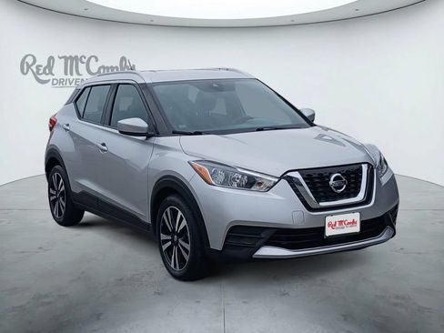 Used 2020 Nissan Kicks SV FWD image 7