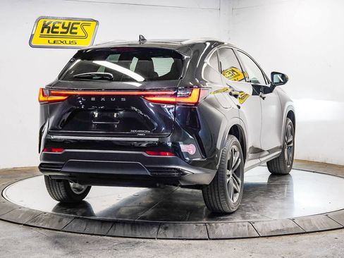 Used 2025 Lexus NX 450h+ AWD w/ Accessory Package (2T) image 4