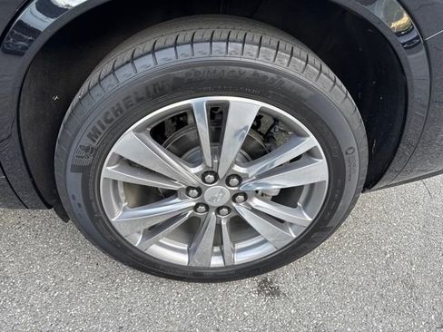 Used 2022 Cadillac XT6 Premium Luxury image 27