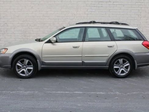 Used 2005 Subaru Outback 3.0R L.L. Bean image 10