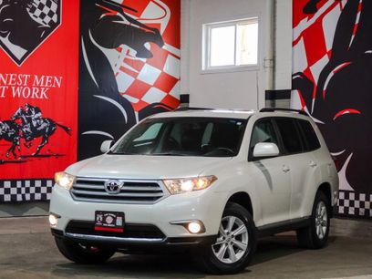 Used 2013 Toyota Highlander SE