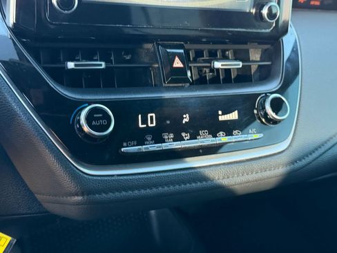 Used 2020 Toyota Corolla SE image 14