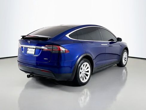 Used 2018 Tesla Model X 75D image 7