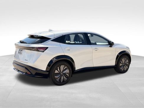Used 2024 Nissan Ariya FWD image 6