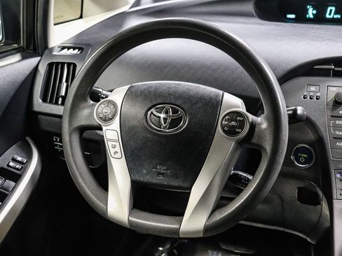 Used 2015 Toyota Prius Two FWD image 17