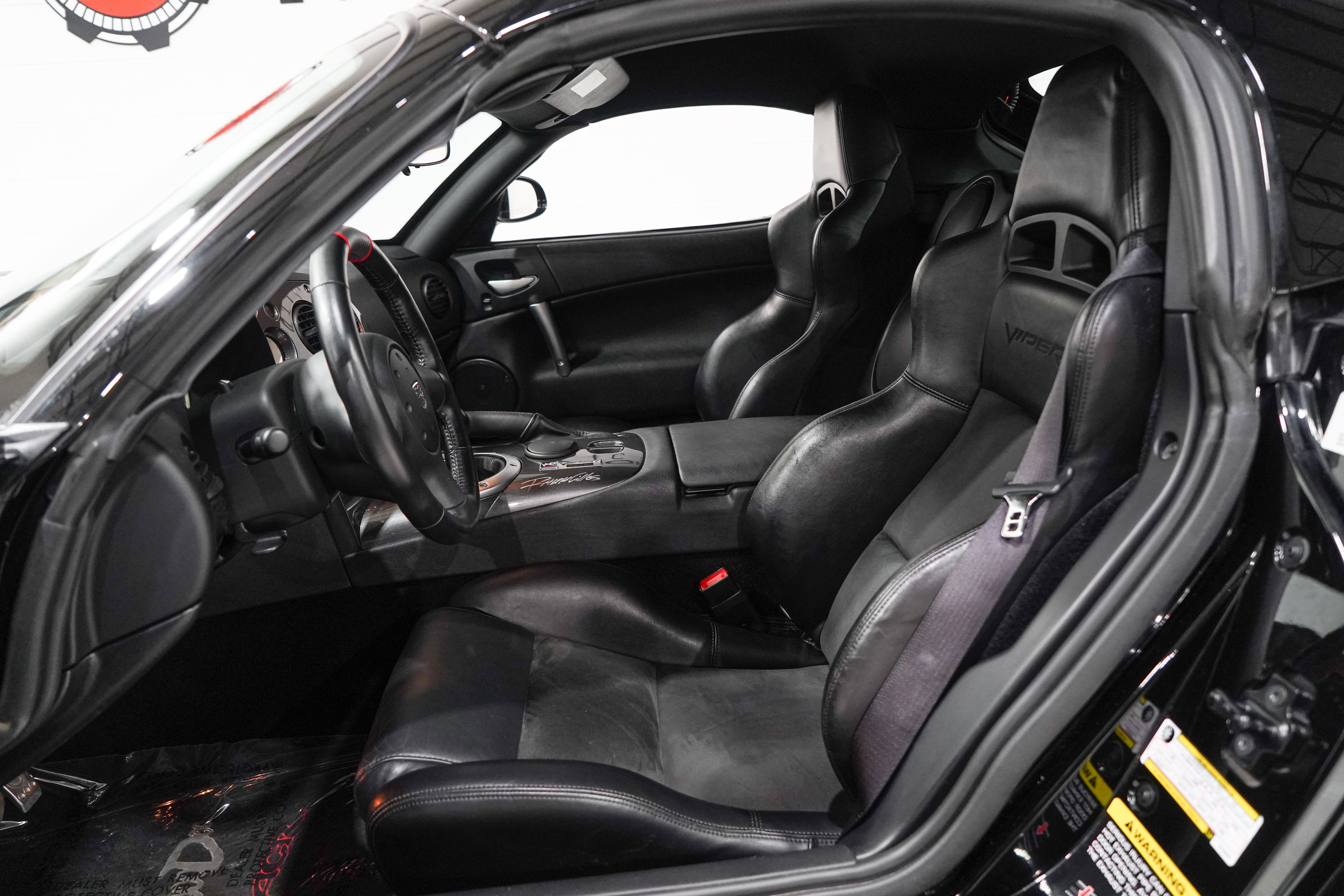 Used 2010 Dodge Viper ACR RWD image 8