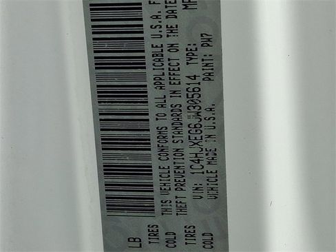 Used 2018 Jeep Wrangler Unlimited Sahara image 27