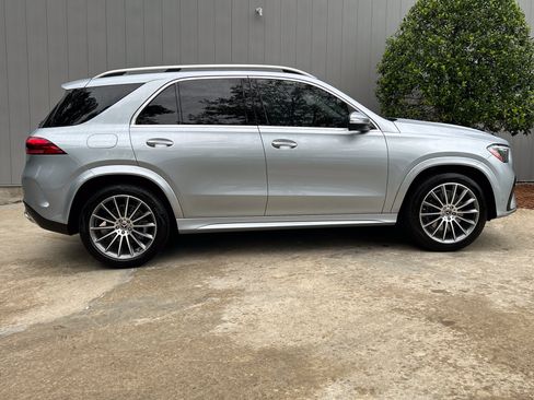 Certified 2025 Mercedes-Benz GLE 350 4MATIC w/ AMG Line Exterior image 5