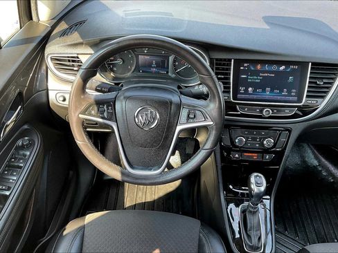 Used 2020 Buick Encore Preferred image 5