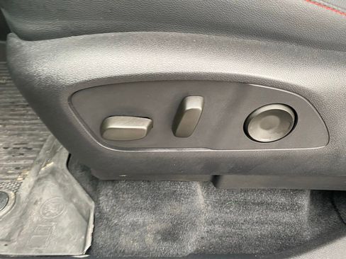 Used 2024 Chevrolet Traverse Z71 image 15