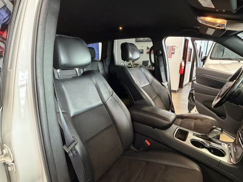 Used 2021 Jeep Grand Cherokee Laredo X AWD/4WD image 33