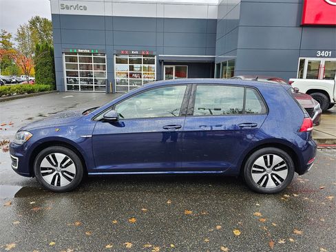 Used 2019 Volkswagen e-Golf SE w/ Driver Assistance Package image 8