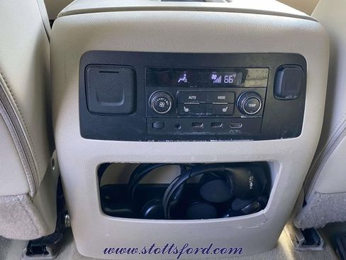 Used 2017 GMC Yukon XL Denali w/ Open Road Package AWD/4WD image 12