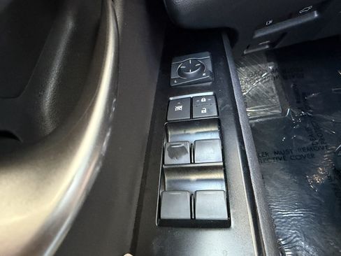 Used 2024 Lexus UX 250h FWD image 23