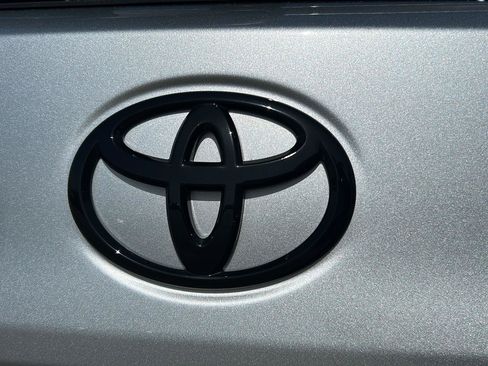 Used 2024 Toyota Corolla Cross AWD Hybrid w/ Convenience Package image 30